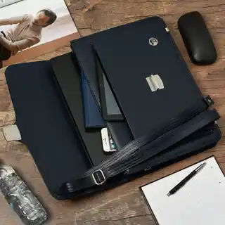 Beltimore Granatowa Męska Aktówka Teczka Elegancka Solidna J18 Granatowy
