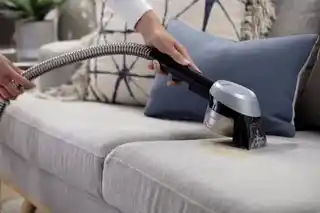 Bissell SpotClean Pet Plus 37241 odkurzacz czarny, przenośny, do usuwania plam i sierści zwierząt, technologia głębokiego czyszczenia