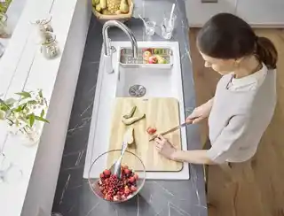 Blanco Carena-S Vario Silgranit-Look Bateria kuchenna wysoka z wyciąganą wylewką delikatny biały/chrom 526931