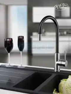 Blue Water Lima bateria kuchenna z wyciąganą wylewką czarny mat