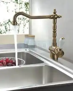 Blue Water Sycylia bateria kuchenna mosiądz antyczny