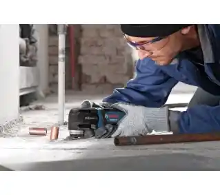 Bosch narzędzie wielofunkcyjne GOP 30-28 L-boxx, elektonarzędzie, 300W, regulacja prędkości, system Bosch Professional