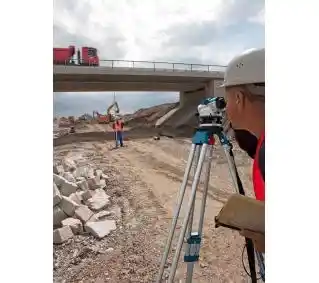 Bosch Professional GOL 20 G niwelator optyczny, precyzyjny, z funkcją odbioru nagród