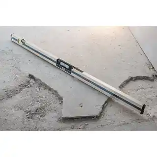 Bosch POZIOMICA CYFROWA 120CM GIM 120