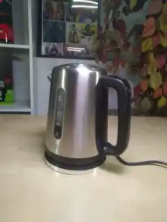 BOTTI Czajnik elektryczny Martinez 1,7L czarny