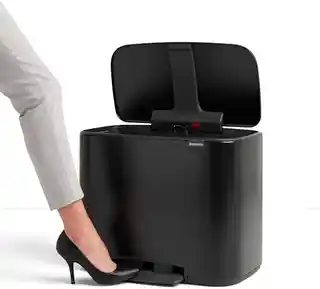 Brabantia Kosz na śmieci pedałowy BO 11 i 23 litrów matowa czerń 121227