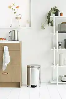 Brabantia Kosz na śmieci pedalowy NewIcon 20L stal błyszcząca 113987