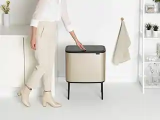 Brabantia kosz na śmieci Touch Bin bo 11 i 23 litrów metallic gold, model 304620