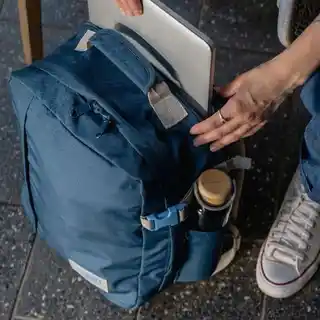 CabinZero Plecak bagaż podręczny do samolotu z kieszenią na laptop Classic Tech 28L CZ33 Blue Gotto 40x30x20cm Ryanair, Wizz Air