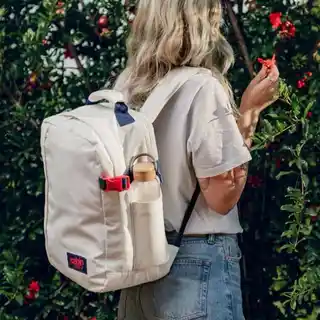 CabinZero Plecak bagaż podręczny do samolotu z kieszenią na laptop Classic Tech 28L CZ33 Cloud Nine 40x30x20cm Ryanair, Wizz Air