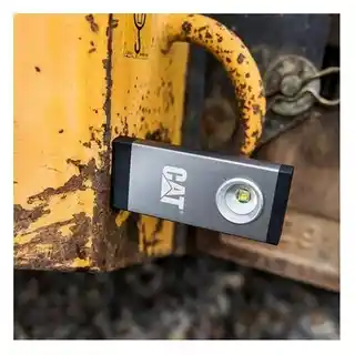 Latarka CAT CT5110 LED, wodoodporna, akumulatorowa, 1000 lumenów, z funkcją zoom, czarna