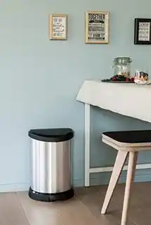Curver Kosz na śmieci 15L metaliczny z pedałem, odpady, plastik, nowoczesny design
