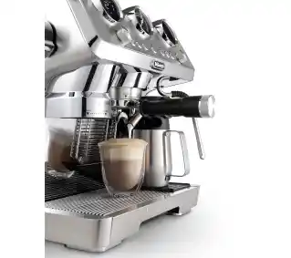 DeLonghi La Specialista Maestro EC9885M Kawa mrożona Ekspres kolbowy