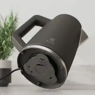 ELECTROLUX Czajnik E5K1-6AN z regulacją elektroniczną