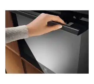 Electrolux LOE8P38Z Termoobieg Czarny Piekarnik elektryczny