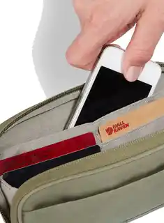 Fjallraven Portfel Kanken Travel Wallet royal purple