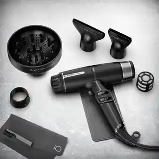 GA.MA IQ Perfetto Lite, super lekka suszarka 294g , czarna, 1600W
