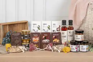 Green Touch Duży kosz prezentowy biały zestaw herbat kwitnących słodycze syrop miody podziękowanie