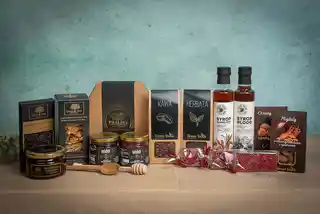 Green Touch Kosz prezentowy miodowa trufla zestaw herbata i delikatesy premium podziękowanie