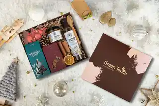 Green Touch Zestaw prezentowy świąteczny kosz paczka herbata słodycze syrop w pudełku