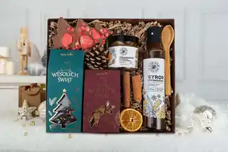 Green Touch Zestaw prezentowy świąteczny kosz paczka herbata słodycze syrop w pudełku