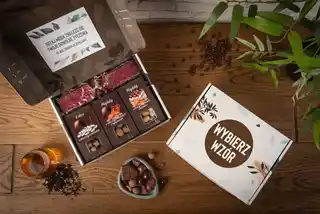 Green Touch Zestaw prezentowy w pudełku zestaw słodycze migdały kokos czekolada box