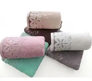 Greno Ręcznik bawełniany Bella 70x140 Błękitny 450g