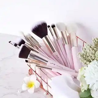 Jessup Blushing Bride Zestaw 15 pędzli do makijażu twarzy i oczu T293