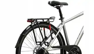 Kross Rower trekkingowy Trans 3.0 srebrny, rozmiar M, 28 cali, aluminiowa rama, hamulce V-brake, kolekcja 2023