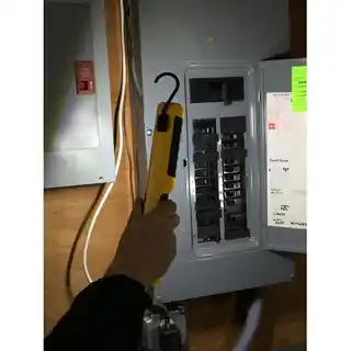 Latarka akumulatorowa CAT CT3125EU