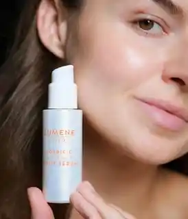 Lumene VALO NORDIC-C GLOW RENEW NIGHT SERUM Rozświetlające serum do twarzy na noc 30ml