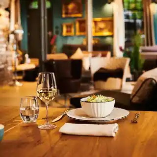 Mäser 18-częściowy serwis obiadowy Osita White porcelana, płytki, elegancki, kolekcja Osita White