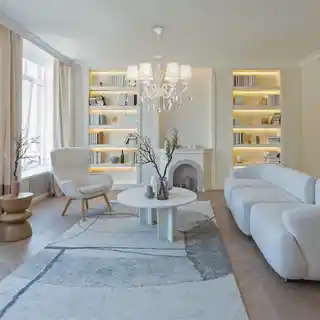 Maytoni Grace Cream Gold VI lampa wisząca, metalowa, złote wykończenie, plisowane białe abażury, kryształowe wisiorki, E14, 6 źródeł światła, 63 cm