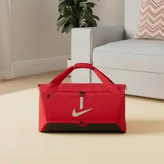 Nike torba sportowa na trening czerwona, pojemność 60l, model CU8090 657