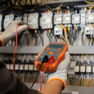 Orangjo VC507 miernik uniwersalny z autozakresem, NCV, pomiar napięcia, prądu, rezystancji, funkcje cyfrowe