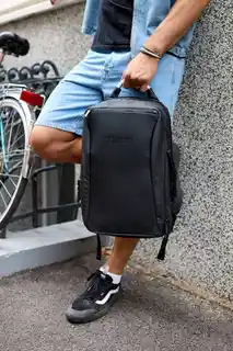 Peterson Duży, pojemny plecak z portem USB i miejscem na laptopa PTN 2304