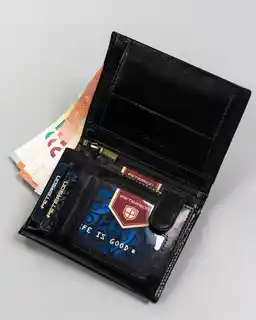 Peterson portfel męski skórzany czarny pionowy bez zapięcia 83131