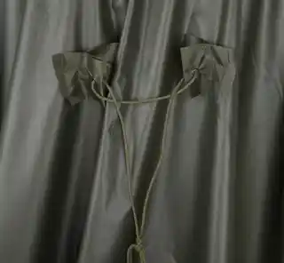 Helikon Poncho U S Model, pałatka peleryna, woodland, rozmiar uniwersalny, wodoodporna, lekka, skład materiału poliester, numer PO-MUS-PO-04
