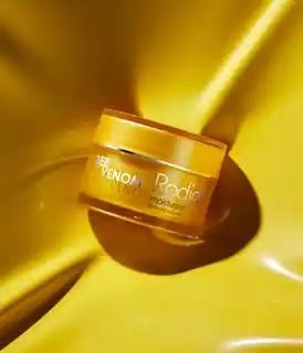 Rodial Bee Venom Moisturiser Krem do twarzy 50ml