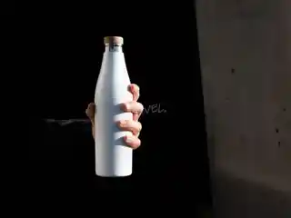 Sigg butelka Meridian White 0,5 litra, model 8999.10, stal nierdzewna, izolacja próżniowa, bez BPA
