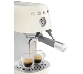 Smeg ECF03CREU Kawa na zimno Ekspres kolbowy