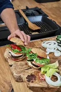 Staub Kwadratowa żeliwna Patelnia Grillowa 30 Cm, Czarny 40501-107-0