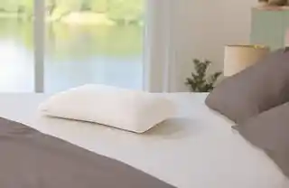Tempur Poduszka Symphony S DJ White Premium, ergonomiczna, memory foam, hipoalergiczna, antybakteryjna, dla alergików