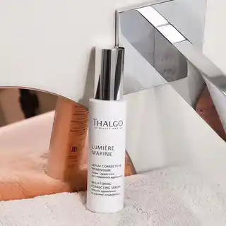 Thalgo Brightening Correcting Serum Serum korygujące przebarwienia 30 ml