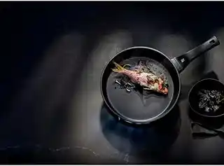 WMF - Patelnia głęboka 24 cm, PermaDur Premium 576444291