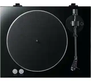 Yamaha TT S303, manualny napęd paskowy, przedwzmacniacz, czarny połysk