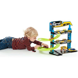 MOLTO 3-piętrowy parking z garażem, rampą, liną, windą