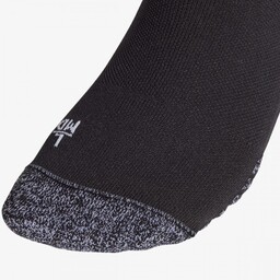 Getry Piłkarskie Adidas