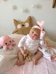 Reborn Valeria,Reborn Silikonowy winyl 52 CM,2,3KG,TWARZY TWARZY, takie