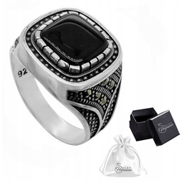 Sygnet srebrny pr. 925 Onyks kwadrat r. 22